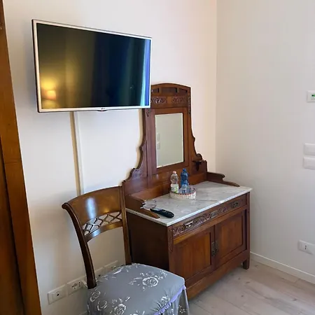 Artemide Relais مونتيبلونا