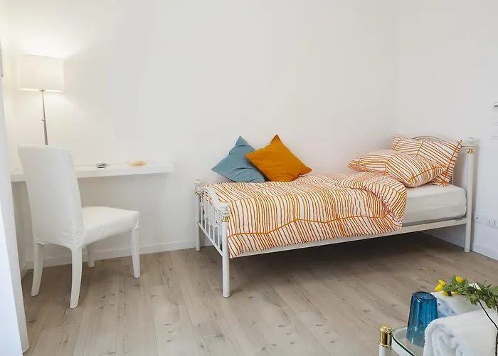 Artemide Relais Couette-café Montebelluna