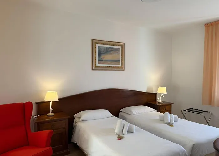 Artemide Relais 4*